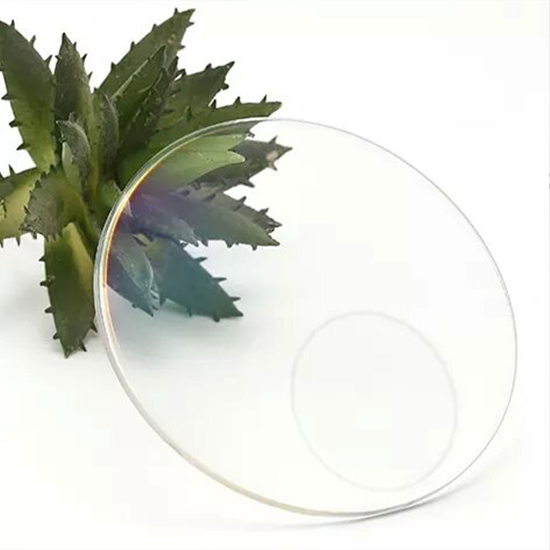 1.499 Бифокальная линза с круглой вершиной