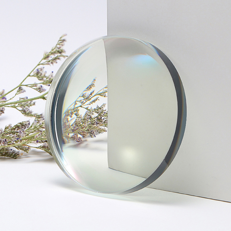 1,56 линза с синим блоком HMC/SHMC