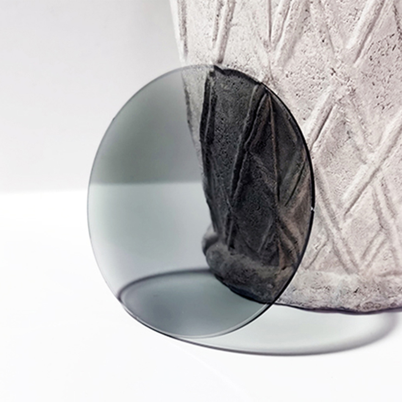 1.56 Фотохромная линза SHMC