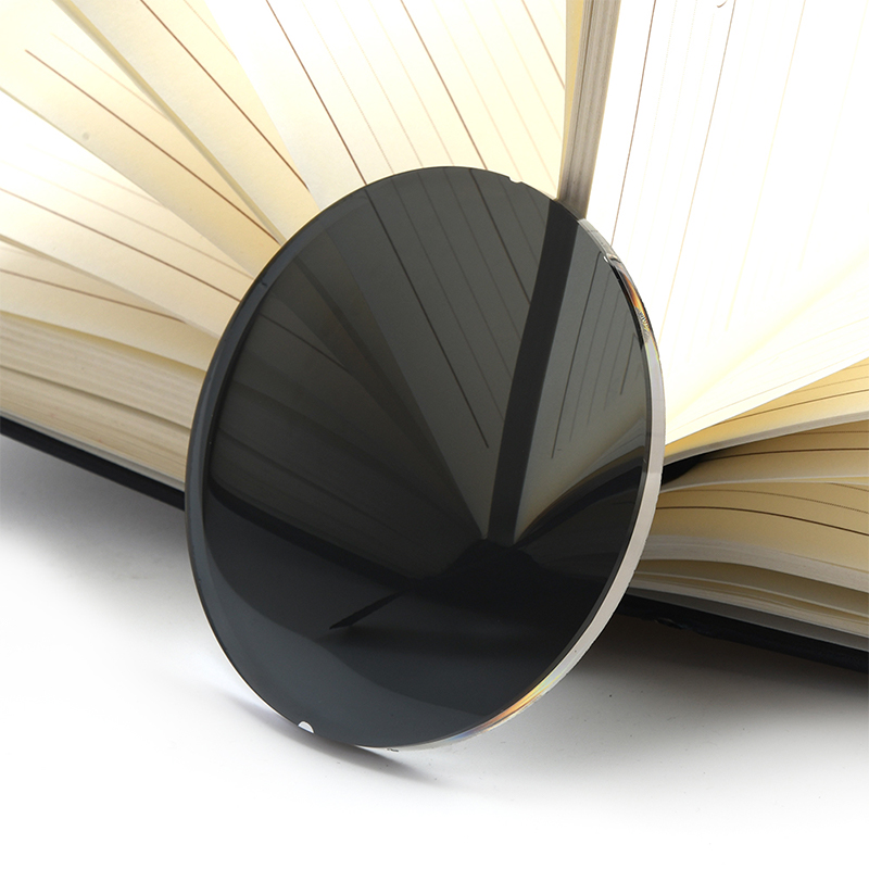 1,56 Поляризованная линза